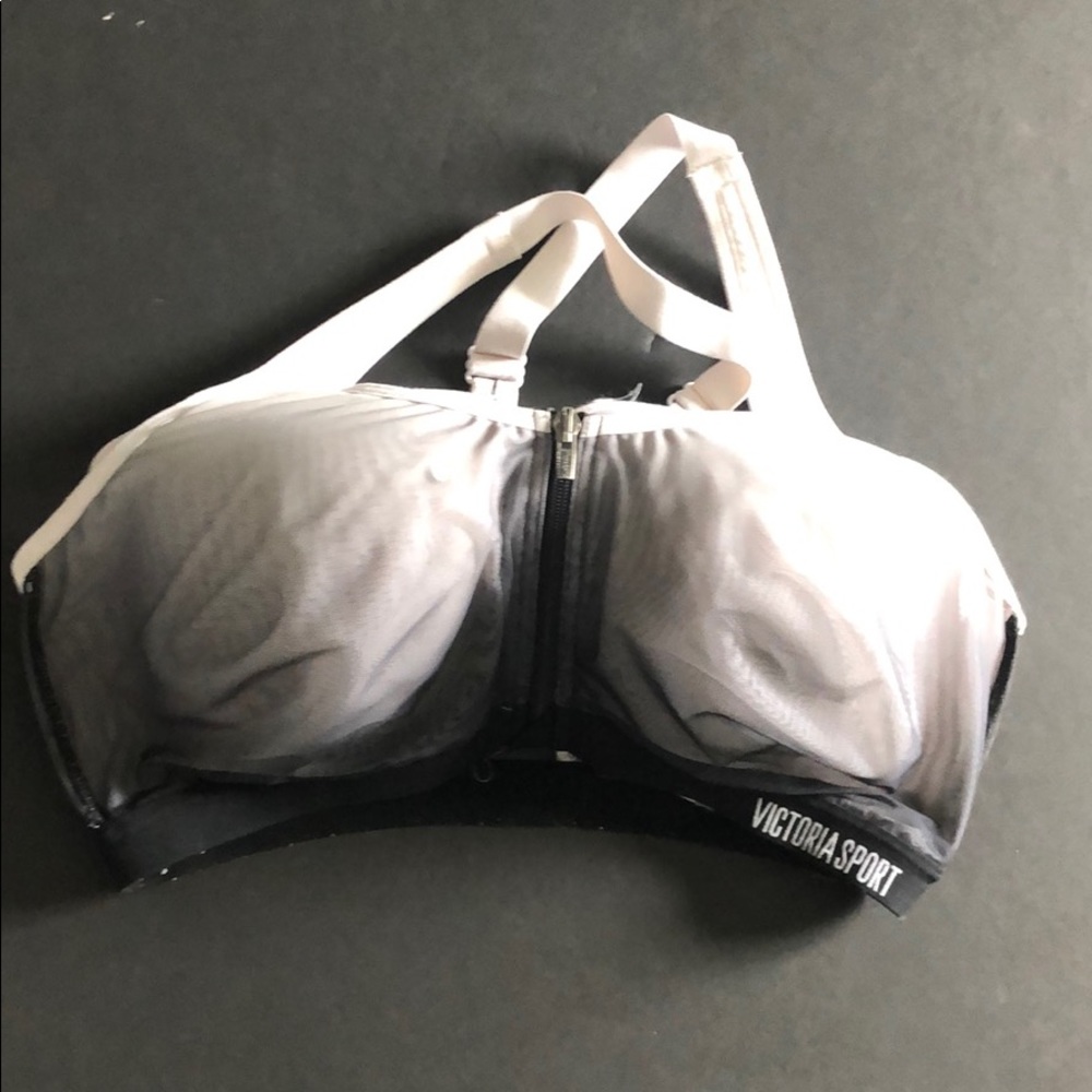Victoria secret knockout sports bra 36DDD